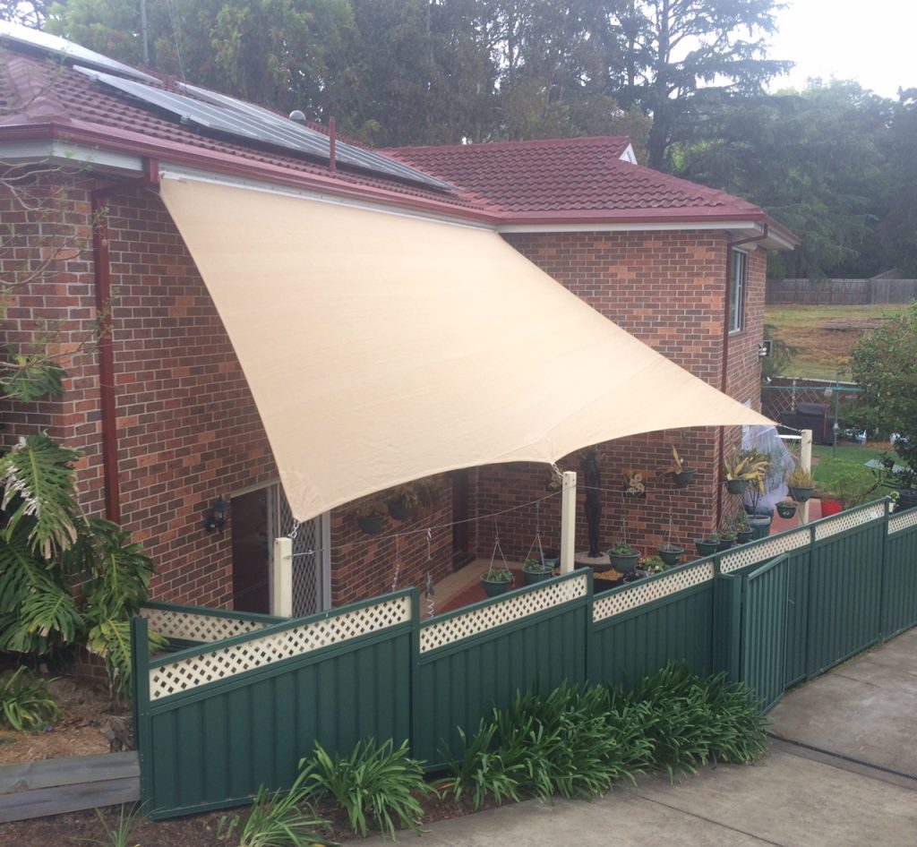 Shade cloth fence panel